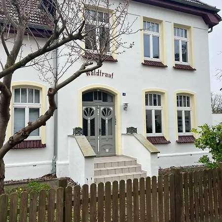 Jugendstil-villa Am Stadtwald * Ostseebad Kühlungsborn